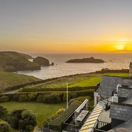 Holiday home Henscath House Helston